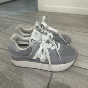 New Balance Gray and White Sneakers Low-Top Minimalist Design